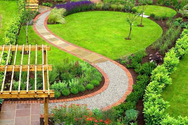 草坪設(shè)計應(yīng)用 草坪設(shè)計應(yīng)用